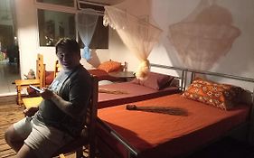 Sweet Mini Dortoir Sur Notre Terrasse Couverte Pour Vos Transits Entre Deux Vols By Kohutahia Lodge, 7 Min By Car To Airport And Town